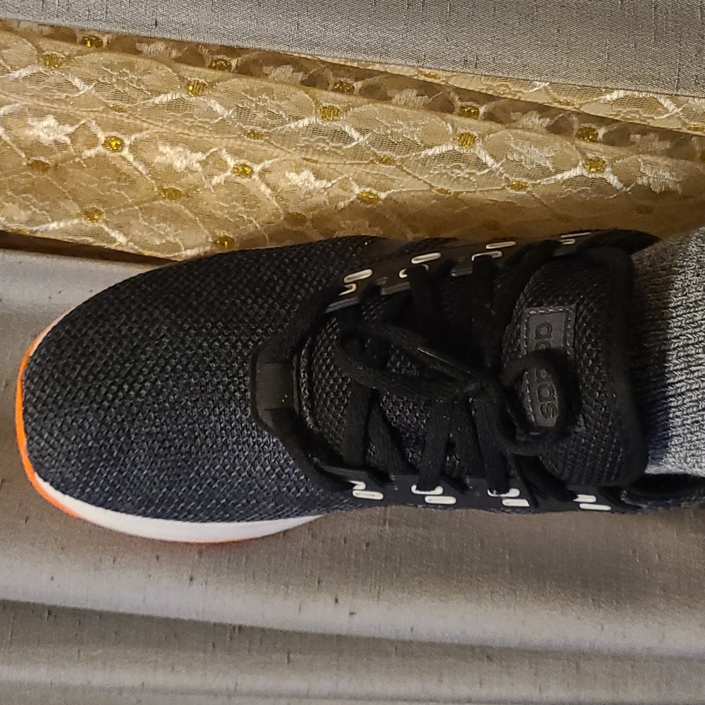 Adidas sneakers - Picture 3 of 3